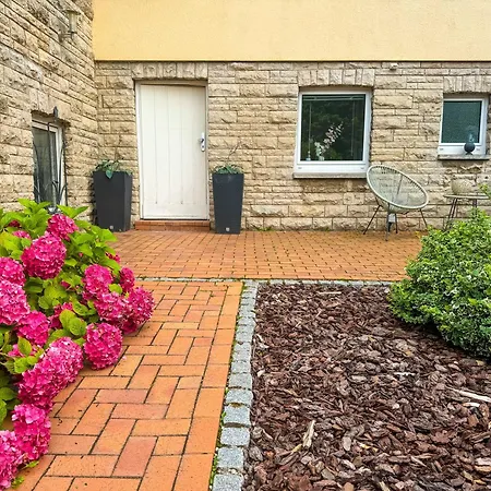 Souterrain Mit Eigenem Eingang Und Terasse Apartment *