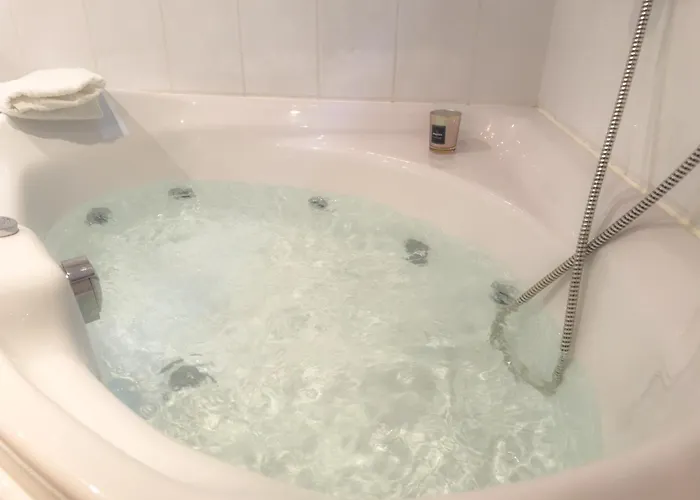 Apartamento Souterrain Mit Eigenem Eingang Und Terasse Sarstedt