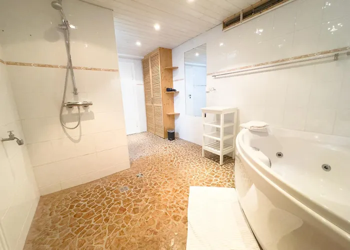 Souterrain Mit Eigenem Eingang Und Terasse Apartamento