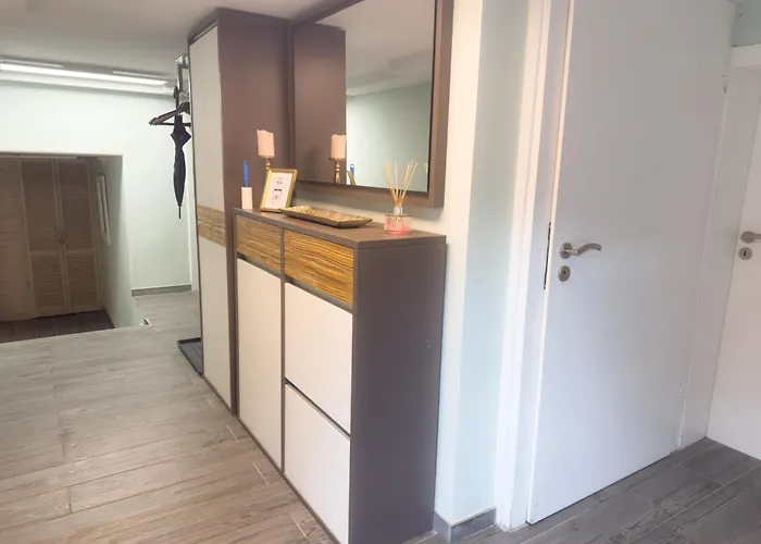 Souterrain Mit Eigenem Eingang Und Terasse Apartamento *