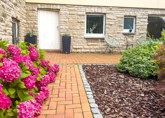 Souterrain Mit Eigenem Eingang Und Terasse Apartamento