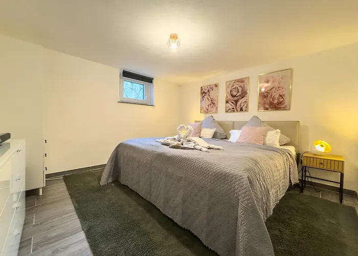 Apartamento Souterrain Mit Eigenem Eingang Und Terasse Sarstedt